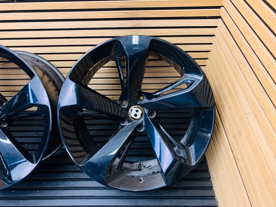 Bentley Bentayga Alloy Wheel Set 22 Inch 36A601025AN - Image 4