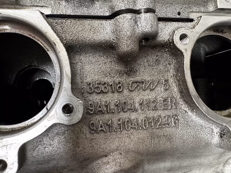 Porsche 991 GT3 MK2 4.0 Cylinder Head 4-6 9A110401296 - Image 6