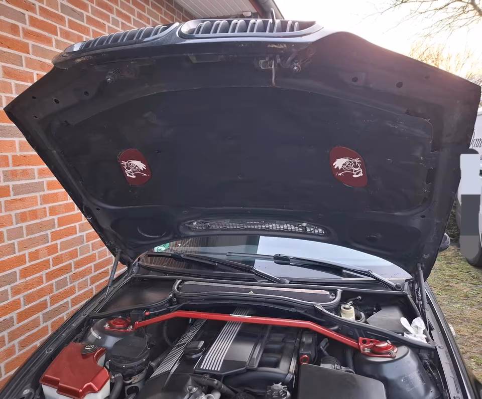 Bonnet BMW E46 Sedan Touring Facelift from 2001 M3 Look - Image 3