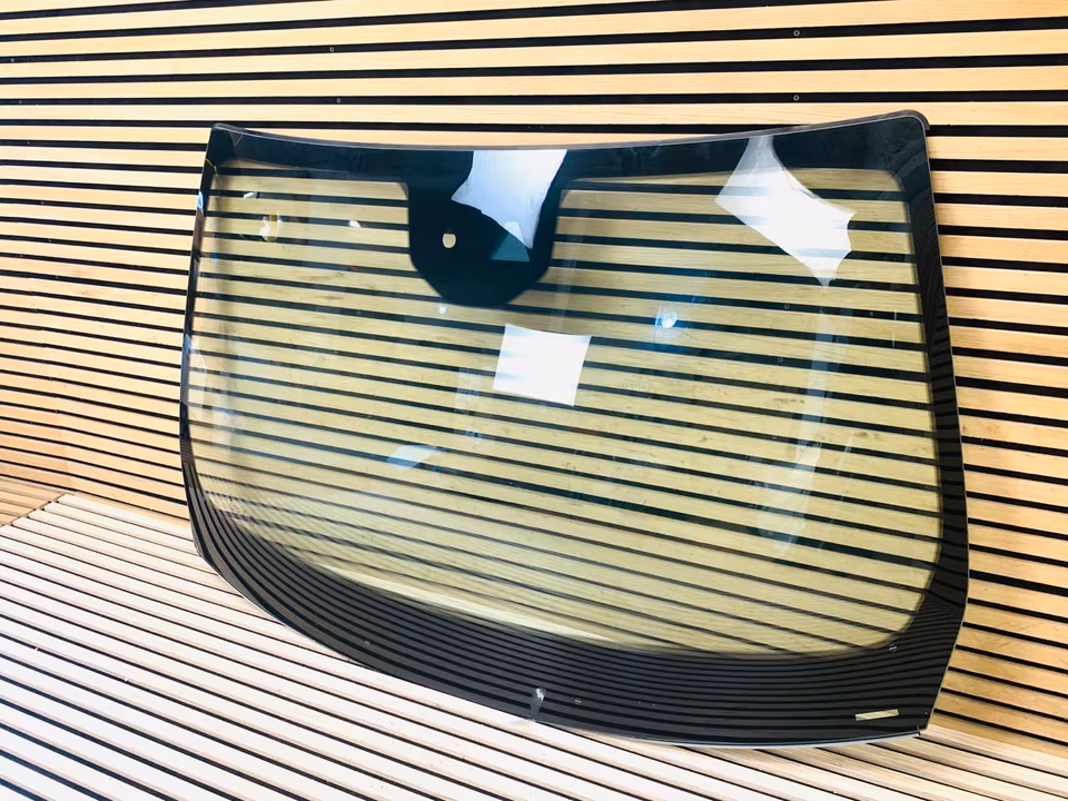 Maserati Levante Windshield 673006253 - Image 6