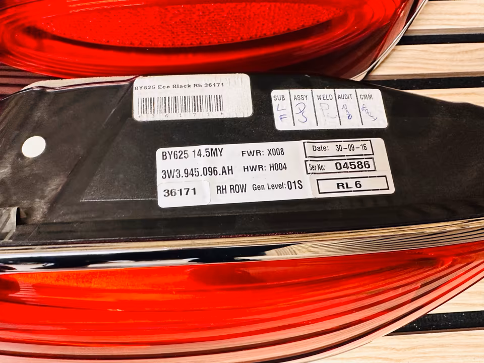 Bentley GT GTC Rear Light Rear Light 3W3945095AB 3W3945096AH - Image 15