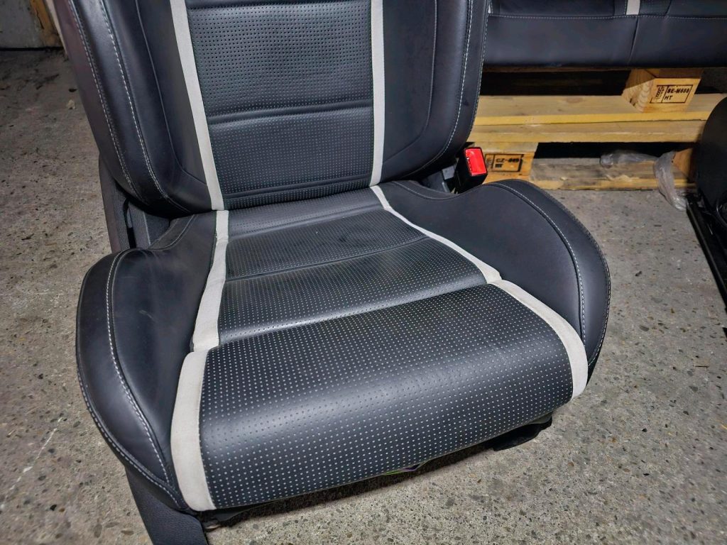Mercedes C63 AMG Performance Bucket Seats - Image 10