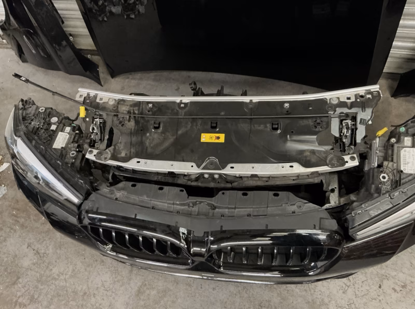 BMW G30 530e LCI Front Package Bumper Bonnet M-Package Radiator - Image 7