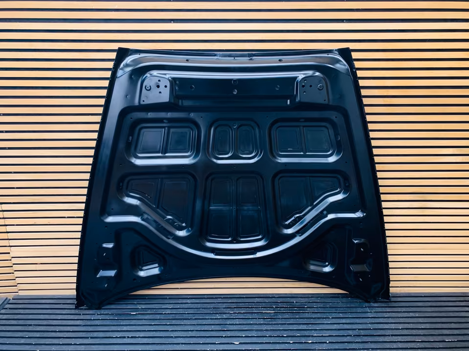 Rolls Royce Cullinan bonnet - Image 5