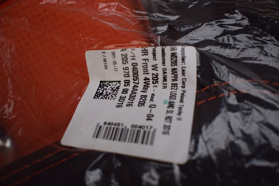 Mercedes X253 GLC Interior AMG Leather Seats - Image 6