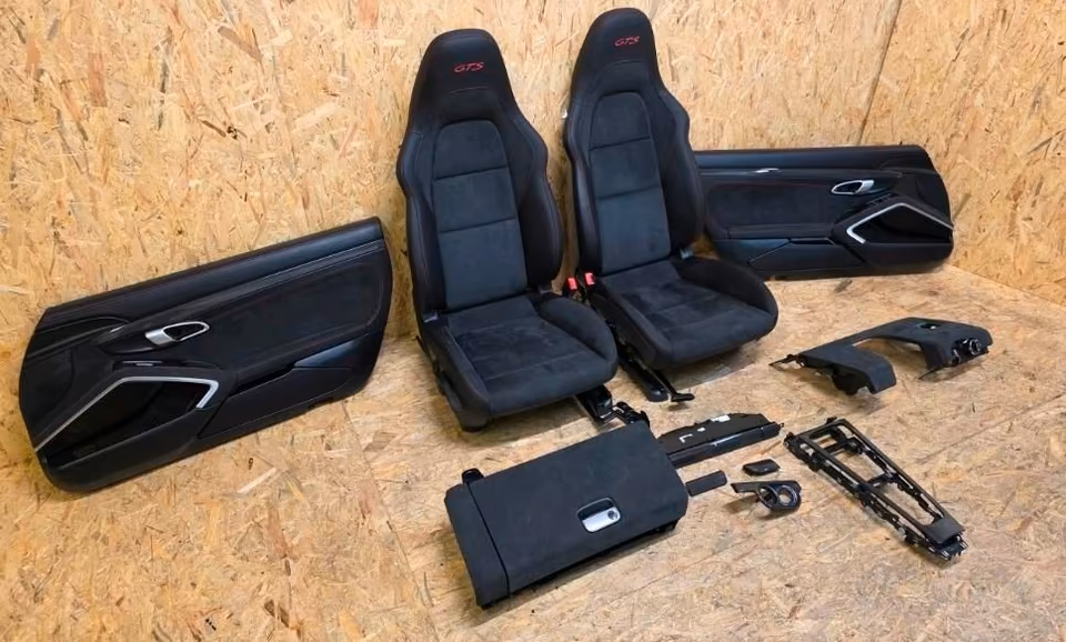 PORSCHE 718 982 GTS SEATS SET - Image 5