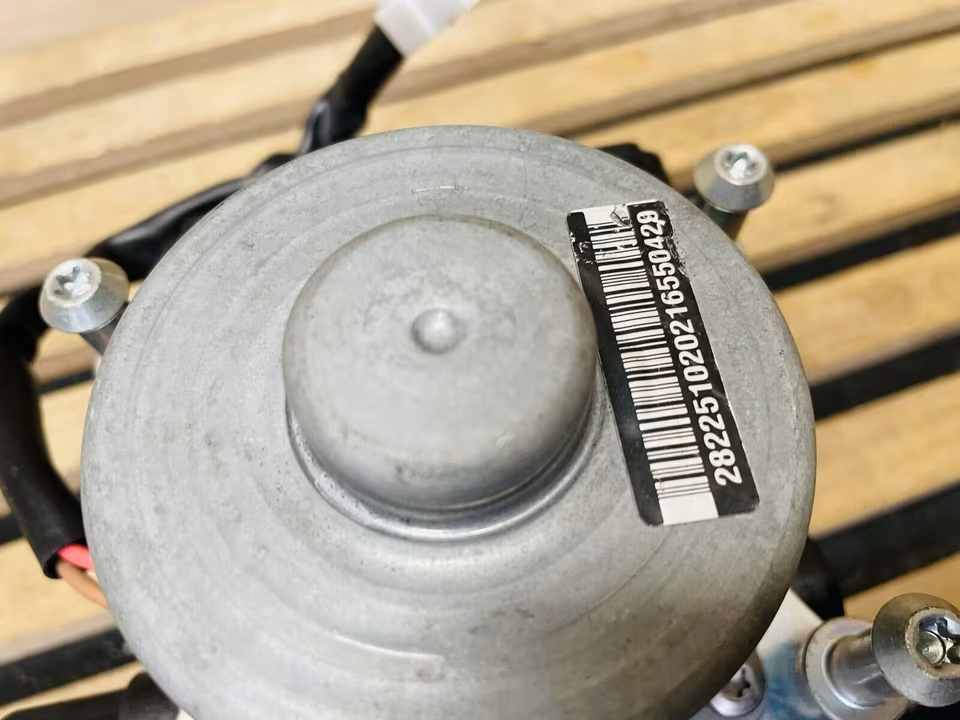 McLaren 570s Lift System Pump - Image 2