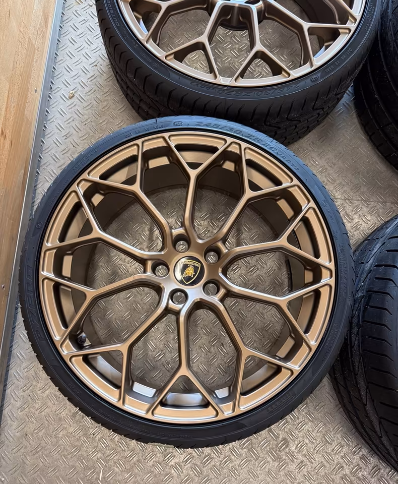 Lamborghini Huracan Evo 20 Inch Wheelset Wheels Original NEW - Image 4