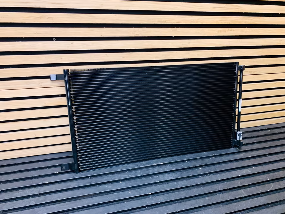 Aston Martin Vantage DBS Rapide Radiator Air