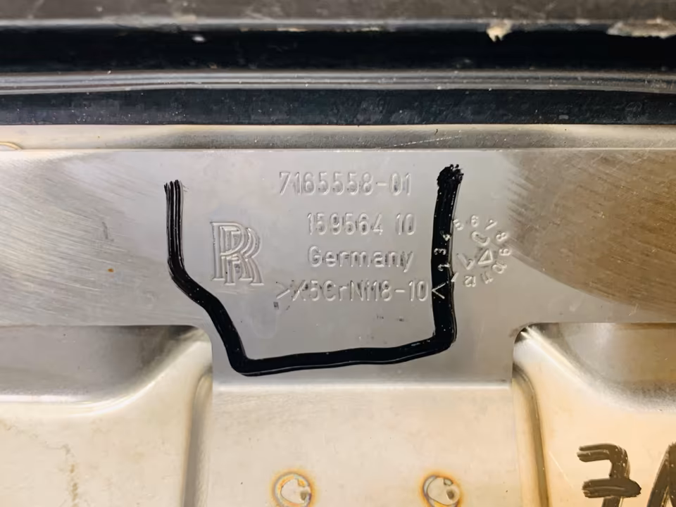 Rolls Royce Phantom Drophead Coupe Panel Chrome Rear 7165558 - Image 2