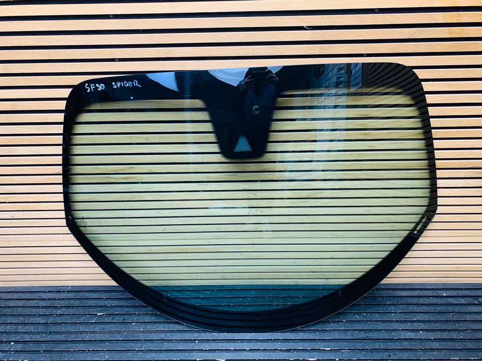 Ferrari 296 Windshield - Image 4