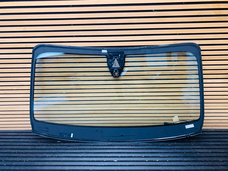 Bentley GT GTC Windshield 3SD845099BC - Image 2