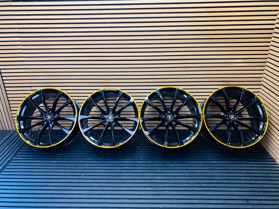 Lamborghini Urus Alloy Wheels Set 23 Inch 4ML601025BA - Image 9