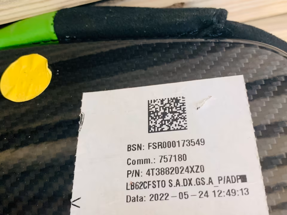 Lamborghini Huracan STO Seats 1 Piece Carbon 4T38820024XZ0 - Image 3