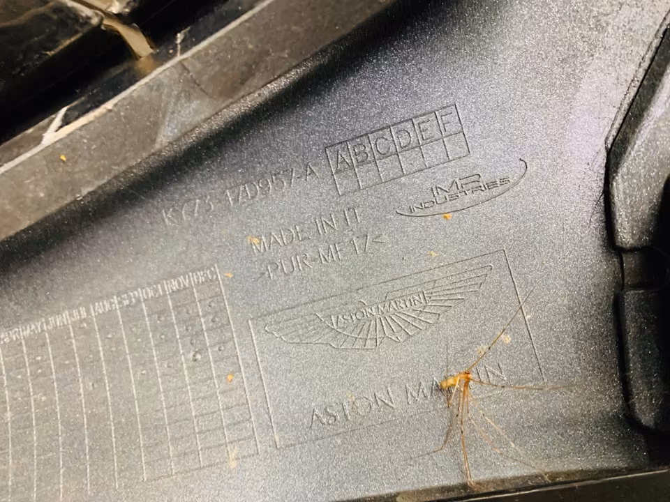 Aston Martin DBS Carbon Fiber Hood Front Bumper Fenders - Image 5