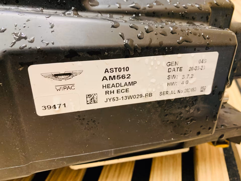 Aston Martin DB11 Headlights Left Right JY5313W029BB BA - Image 4