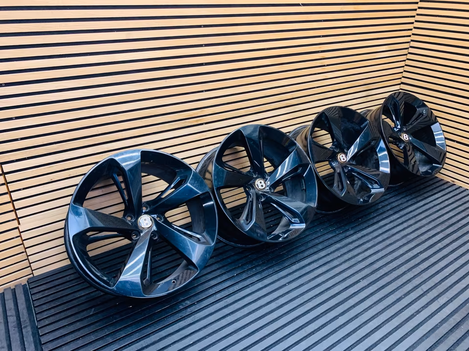Bentley Bentayga Alloy Wheel Set 22 Inch 36A601025AN - Image 12