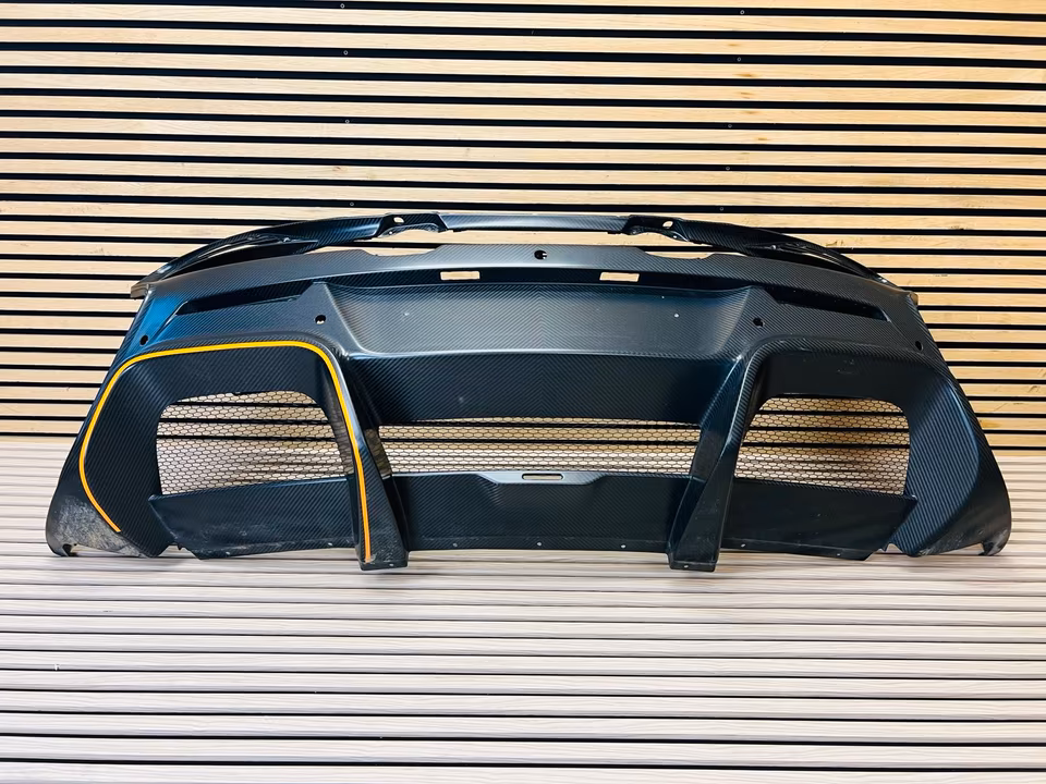 Mclaren 675LT rear bumper carbon 11A9898RP 02 Q2 - Image 9