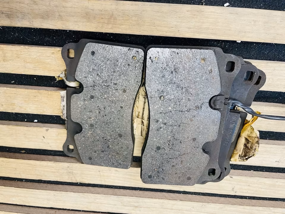 Aston Martin Vanquish Ceramic Brake Disc Front CD332C026AA - Image 4