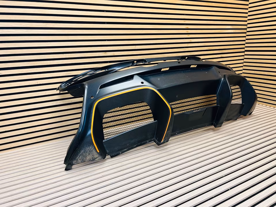 Mclaren 675LT rear bumper carbon 11A9898RP 02 Q2 - Image 11