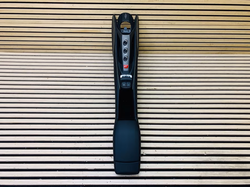 Ferrari 488 Center Console Console Panel 070005145 - Image 10