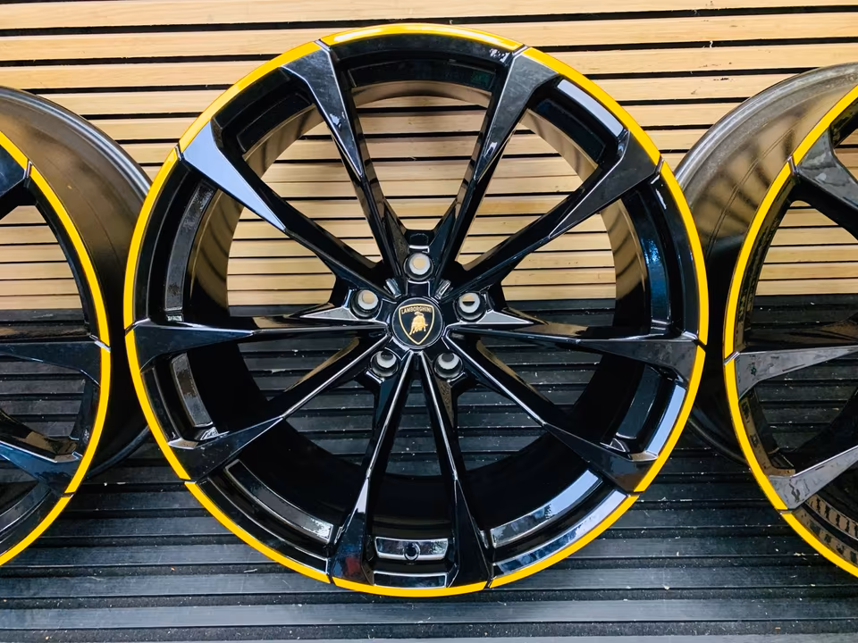 Lamborghini Urus Alloy Wheels Set 23 Inch 4ML601025BA - Image 6