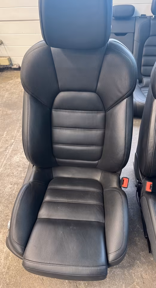 Porsche Macan S Interior Leather Black 18-Way 2020 - Image 9