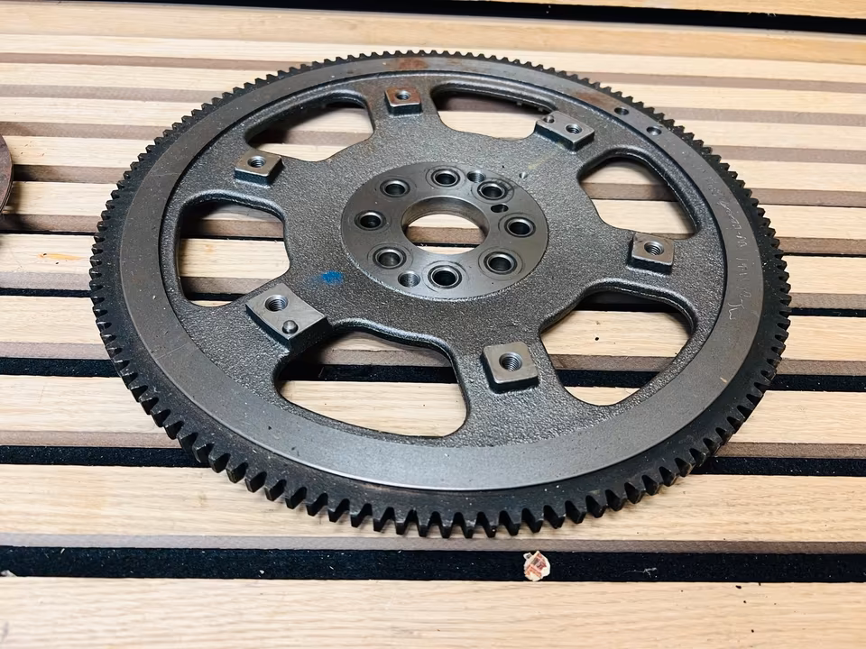 Aston Martin DB11 Clutch HY536K375BB - Image 2