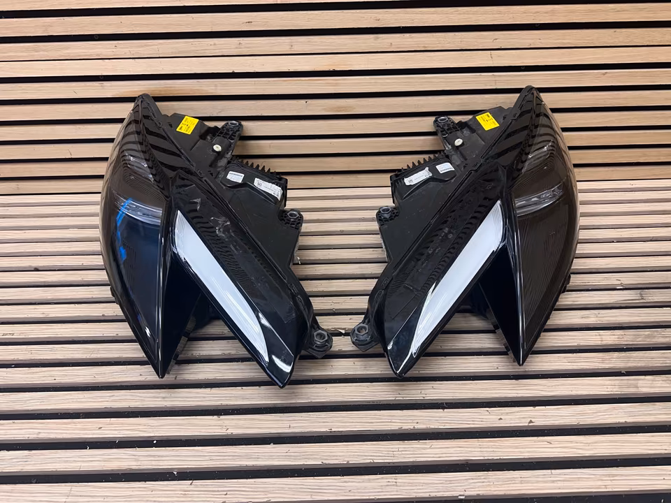 Ferrari 296 GTB Headlight Left Right 812845 812842