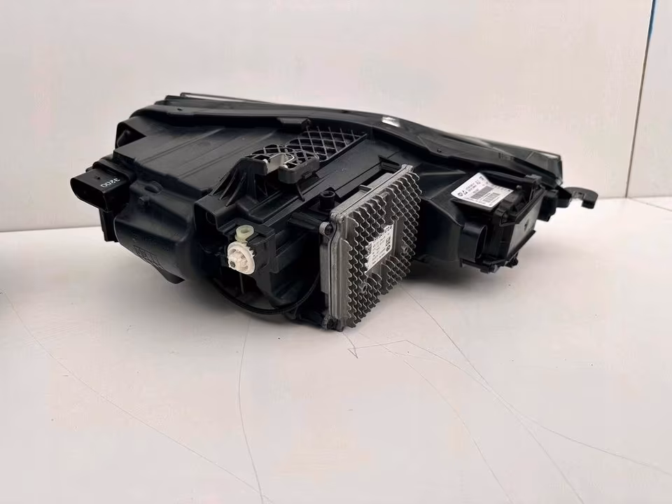 Lamborghini Huracan 4T0 headlight set - Image 4