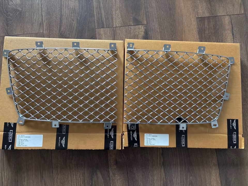 Bentley Bentayga Chrome Grille