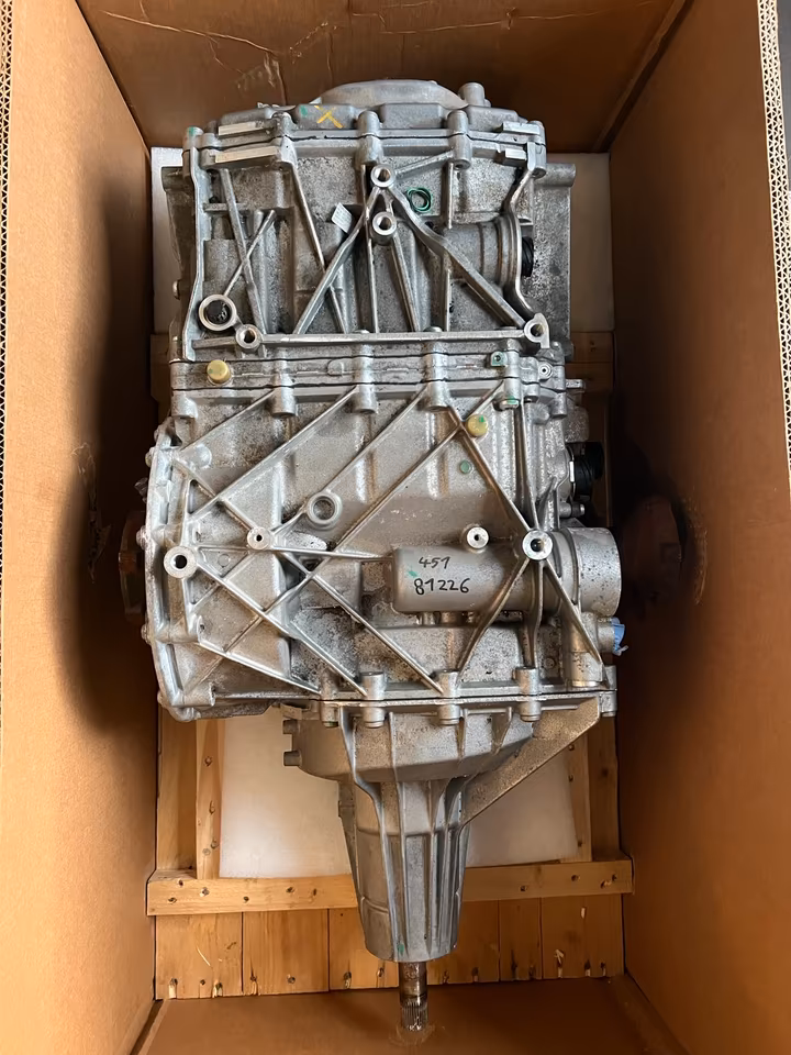 Ferrari GTC4 LUSSO Gearbox 45181226 451116420 70006117 - Image 4