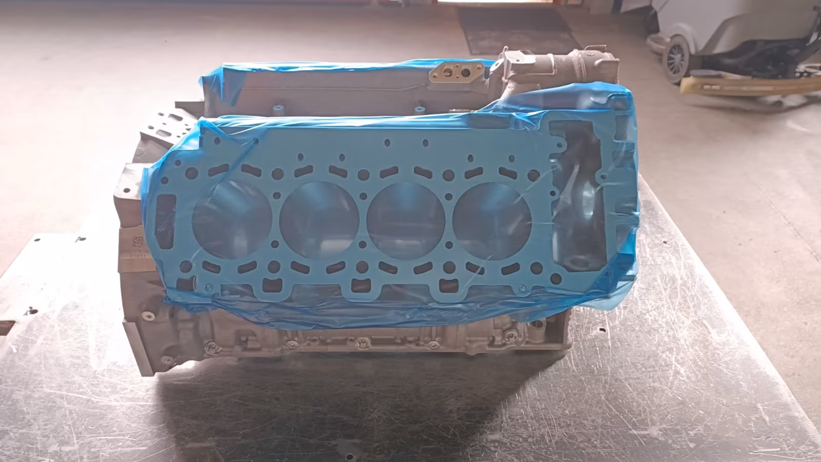 Mercedes AMG 63 4.0 liter V8 Bi Turbo M177.980 177.880 engine block - Image 2