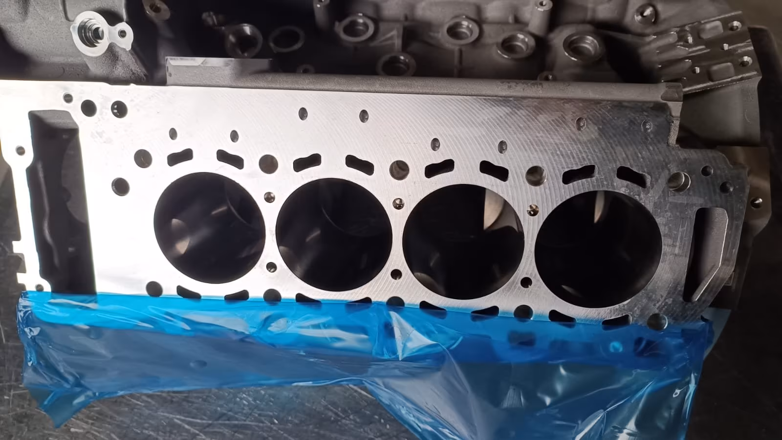 Mercedes AMG 63 4.0 liter V8 Bi Turbo M177.980 177.880 engine block - Image 4