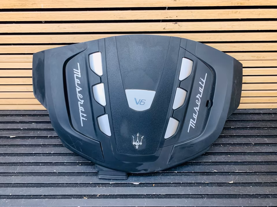 Maserati Levante Ghibli Quattroporte Engine Cover 670005143 - Image 4
