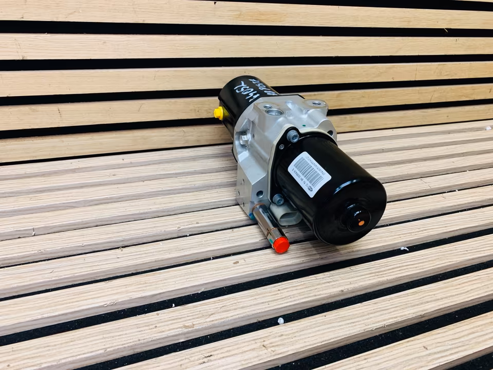 Ferrari F8 Sf90 488 Lifting Pump Pump 844052 - Image 2