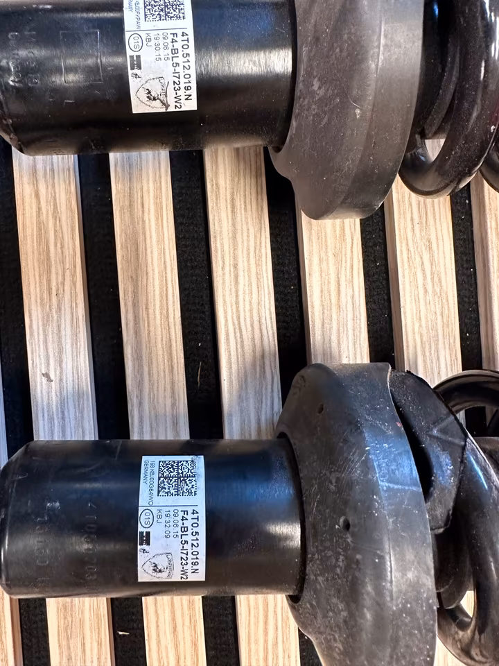 Lamborghini HURACAN Rear Shock Absorber 4T0512019N - Image 3