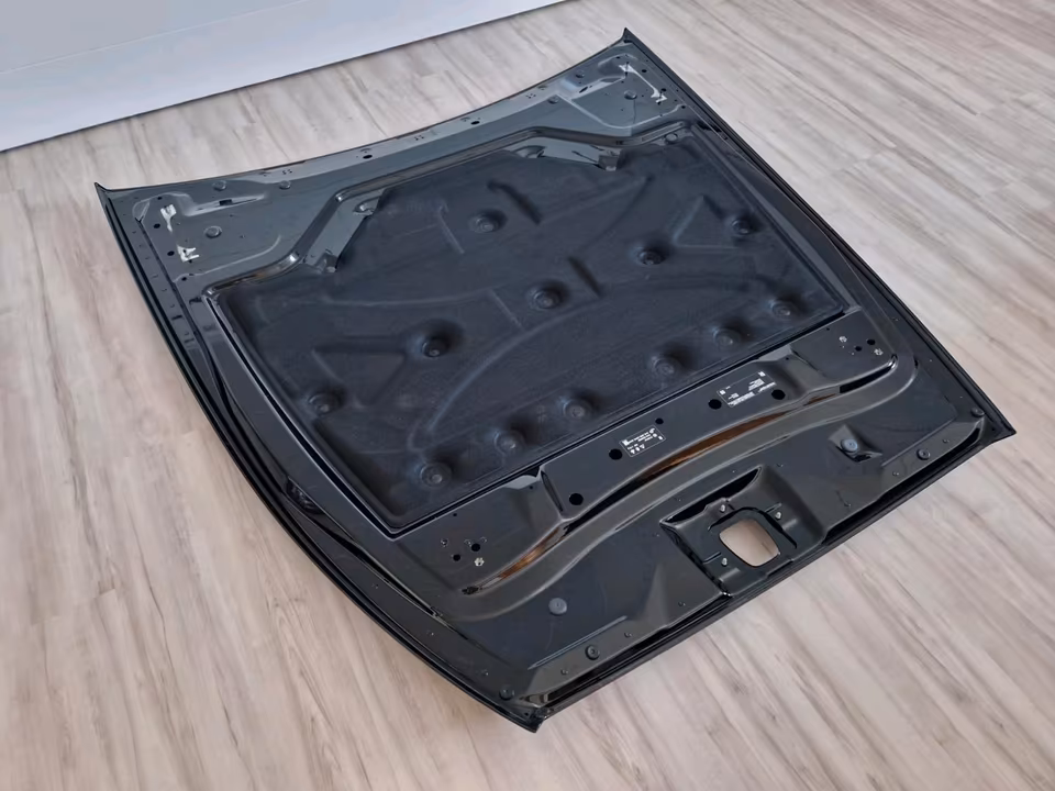 ORIGINAL Rolls Royce Spectre Bonnet Hood Black - Image 6