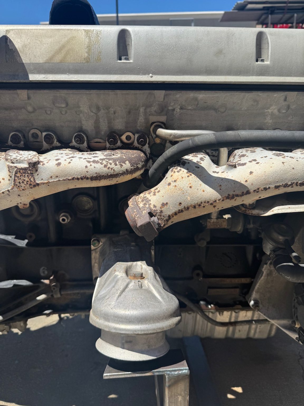 AMG M104 3.4-Liter 24v Engine - Image 11