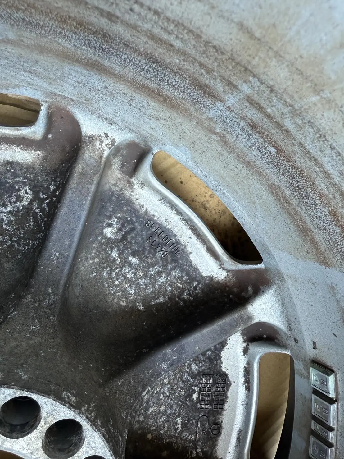 17×9″ and 18×14″ Center-Lock Speedline Wheels for Jaguar XJ220 - Image 22