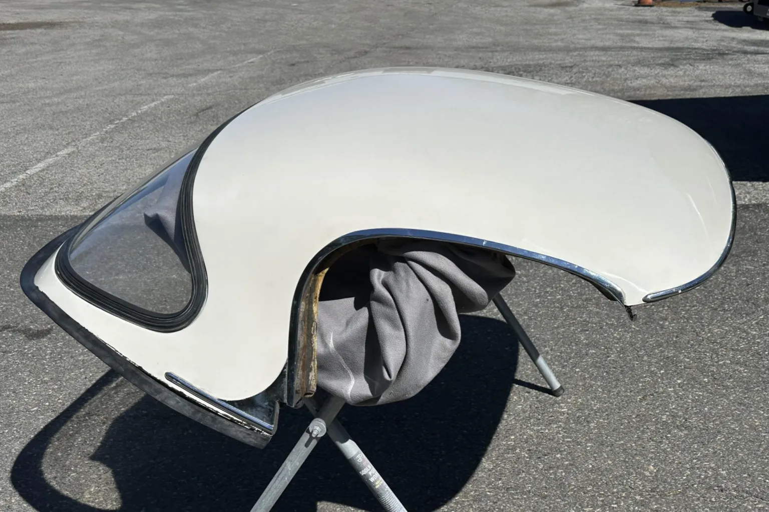 Jaguar XKE Series II Removable Hardtop - Image 19