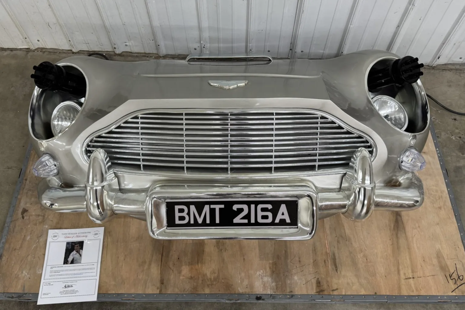 Aston Martin DB5-Style Bond Display