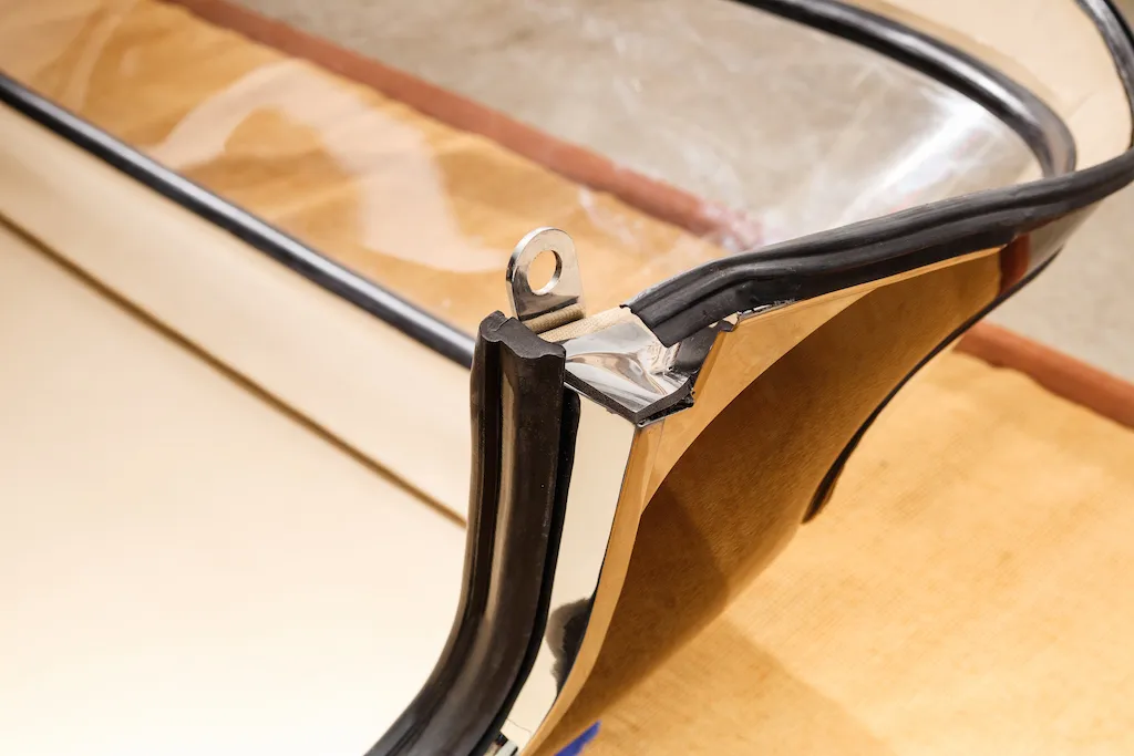 Jaguar XKE Series I Removable Hardtop - Image 2