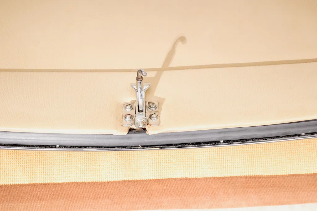 Jaguar XKE Series I Removable Hardtop - Image 6