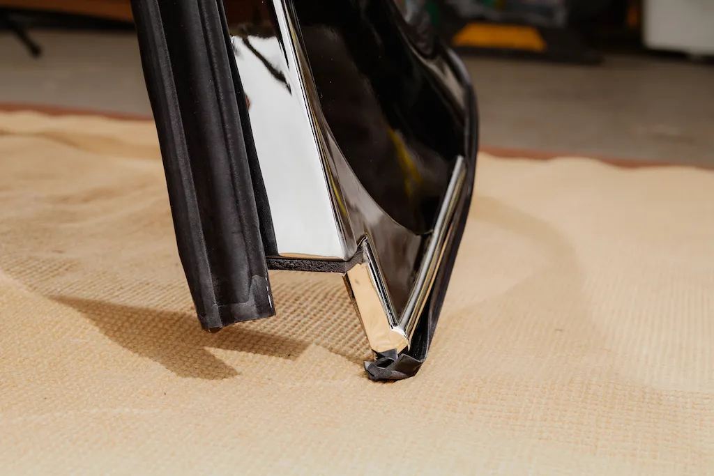 Jaguar XKE Series I Removable Hardtop - Image 10