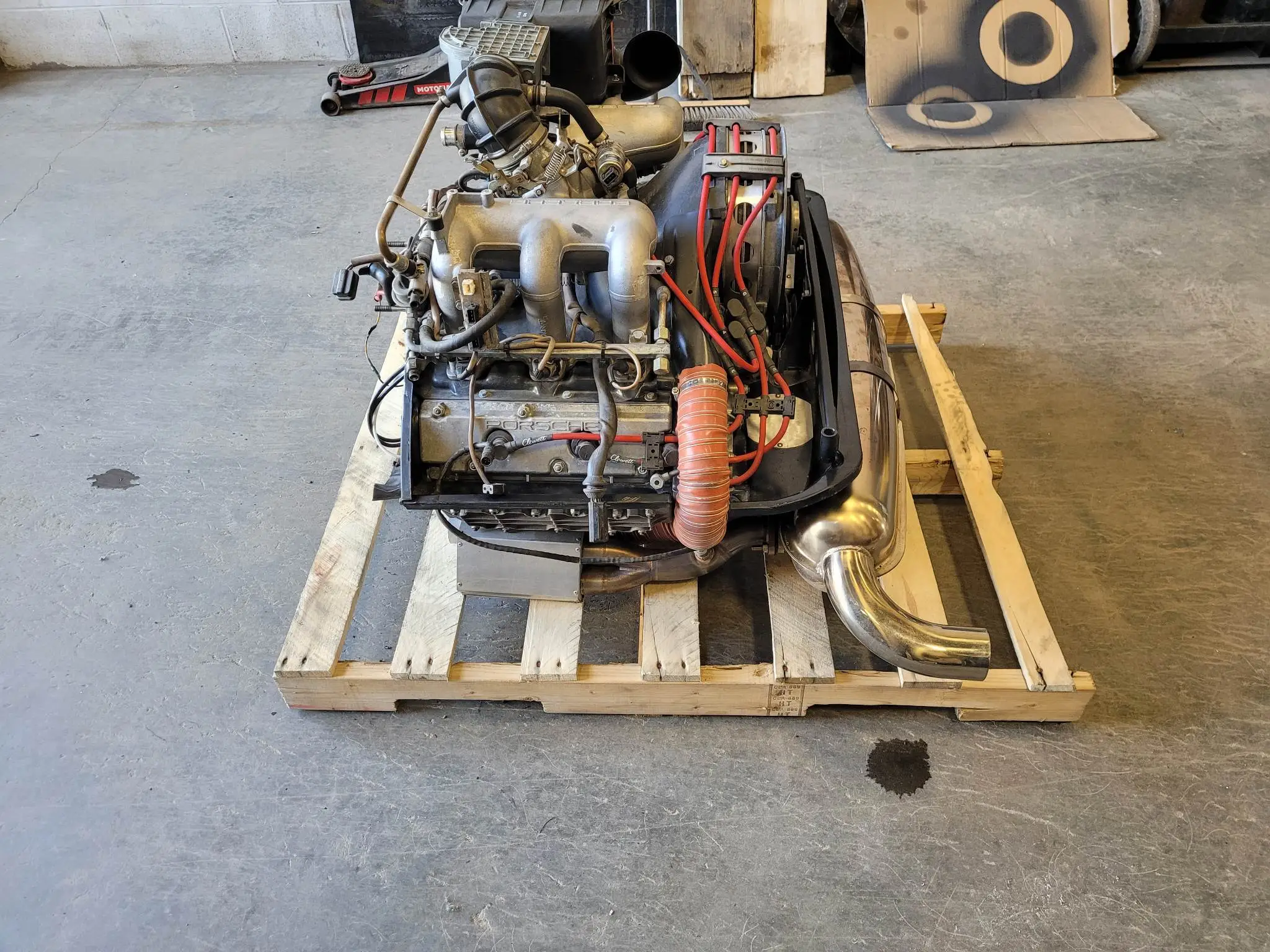 Porsche 911 3.2L Engine - Image 12