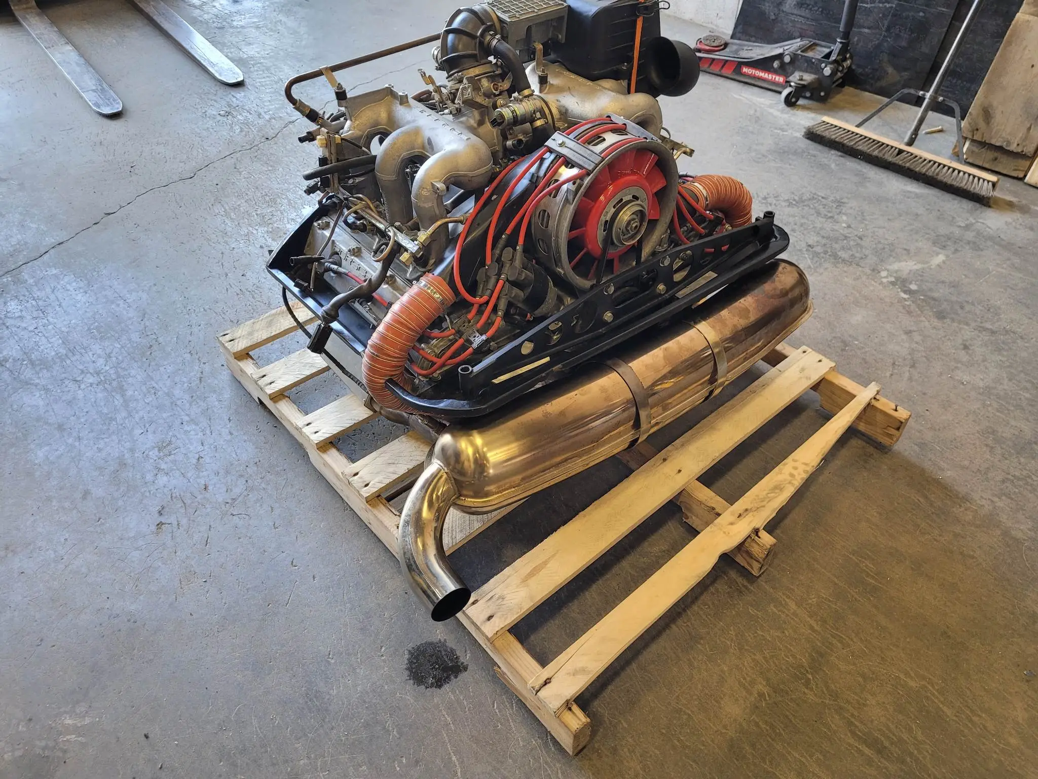 Porsche 911 3.2L Engine - Image 14