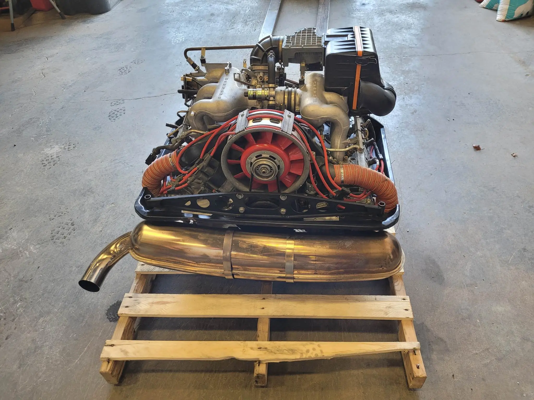 Porsche 911 3.2L Engine - Image 17