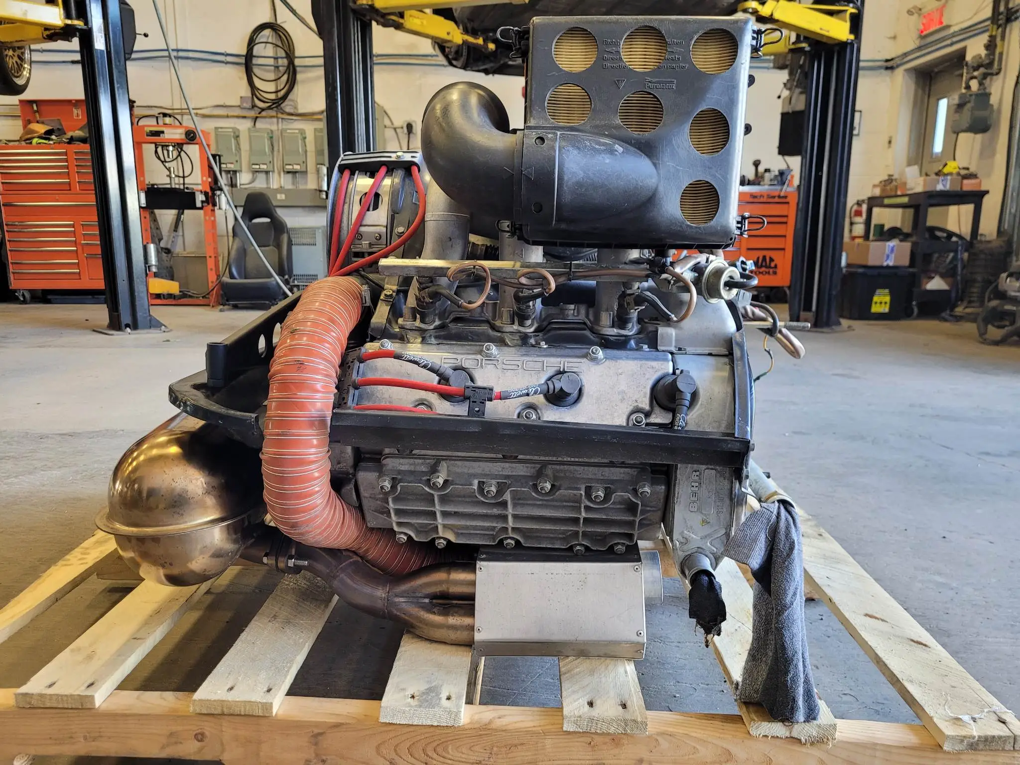 Porsche 911 3.2L Engine - Image 6