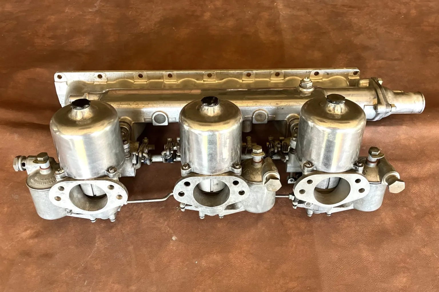 Three S.U. Carburetors and Intake Manifold for Jaguar - Image 17